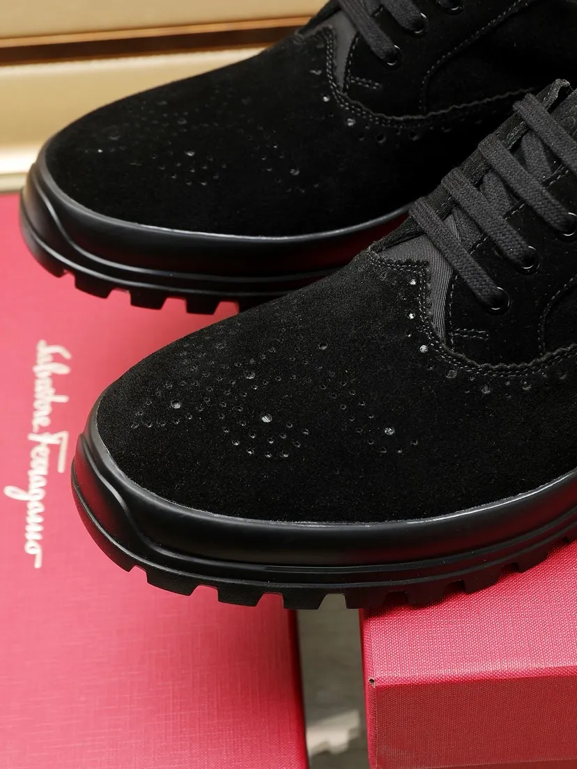 Factory P680💰🔥《Ferragamo》👏Latest•High-end top brand luxury~purchasing agent, top~quality. New fashionable business men's shoes 🔜The uppers are made of original first-layer open-edge beaded cowhide➕cowhide·lining, with fine workmanship. The original stylish and soft combination wear-resistant and non-slip outsole is light and comfortable on the feet. The real thing looks better in real photos. Number of yards: 38--44 (45 and 46 can be customized)